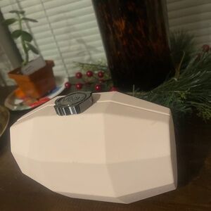 Victor Rolf Flowerbomb  handheld with chain clutch. Pink*